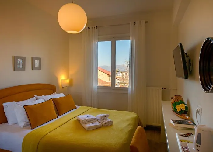 Leto Nuevo Hotel